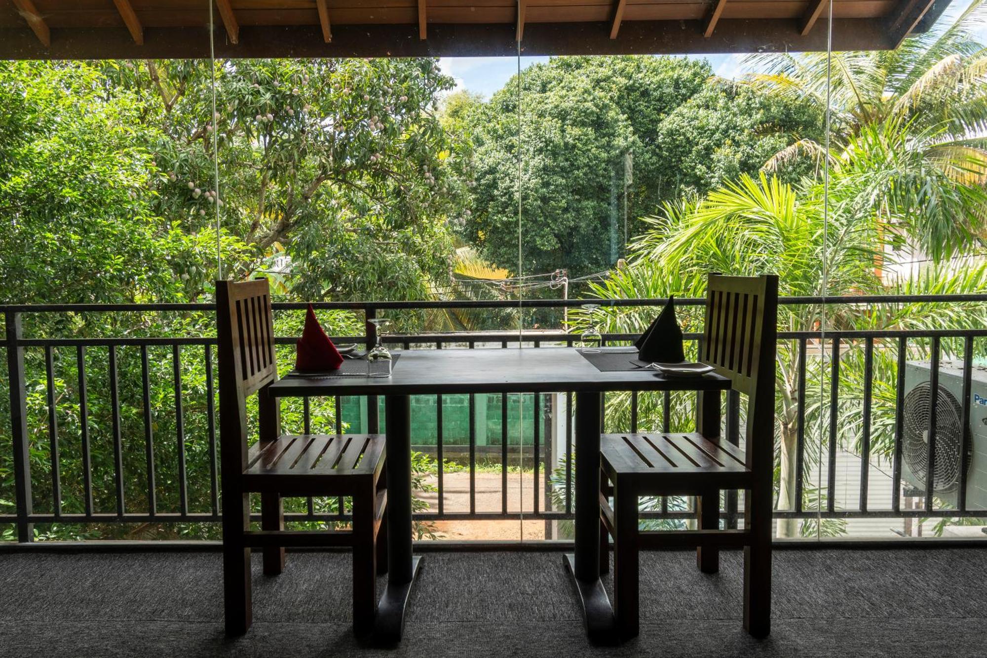 Hotel Bella Vista Anuradhapura Exterior foto